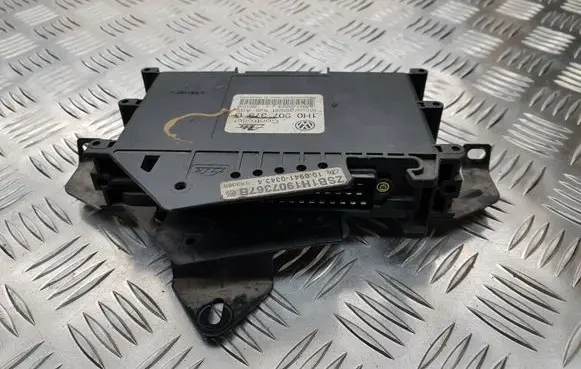 Volkswagen PASSAT B4 ABS control unit/module 1H0907379D