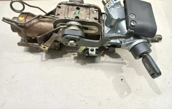 Audi A3 S3 8L Steering wheel axle 4D0905851A