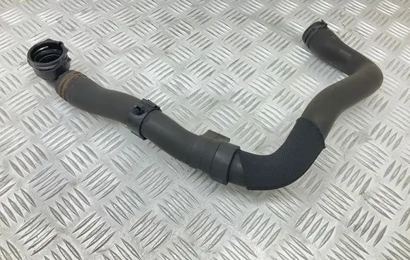 Volkswagen Tiguan Engine coolant pipe/hose 5N0122291A