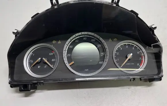 Mercedes-Benz C W204 Speedometer (instrument cluster) 2045404148