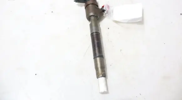 Fuel injector