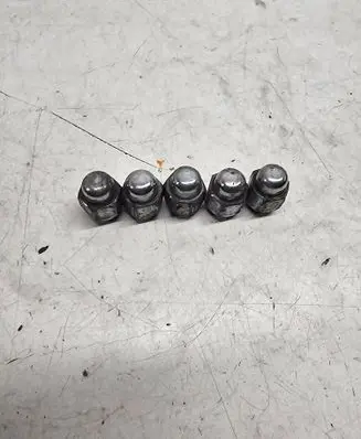 Hyundai Santa Fe Nuts/bolts 