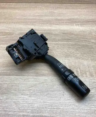Toyota Avensis T250 Wiper control stalk 8465205170