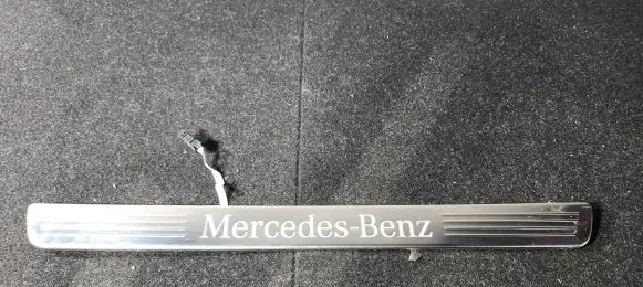 Mercedes-Benz GLE (W166 - C292) Other sill/pillar trim element A1666809001 A1666809500