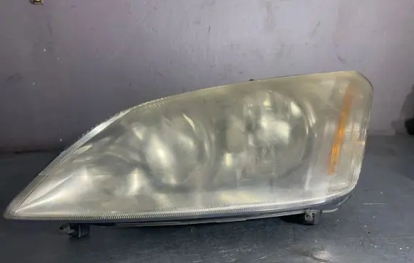 Ford Focus Headlight/headlamp 3M5113006AH 1EE270600