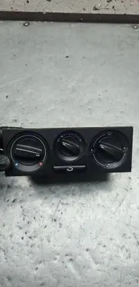 Skoda Octavia Mk2 (1Z) Climate control unit 1U0819045G 663800S04