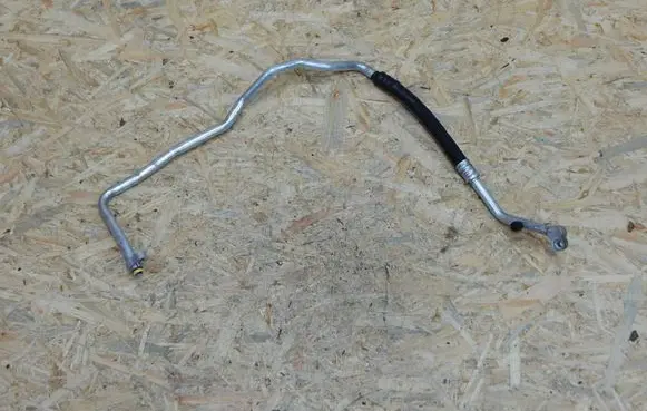 Volkswagen Multivan T5 Air conditioning (A/C) pipe/hose 7H1820743F 240505
