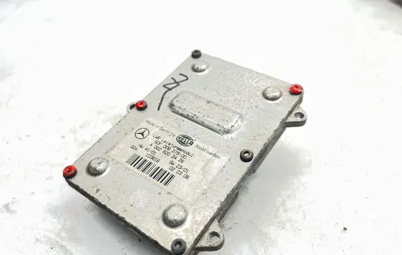 Mercedes-Benz E W211 Headlight ballast module Xenon 5DF00827900 A0028202426