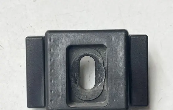 Renault Kadjar Tailgate/trunk/boot lid buffer 5E0827567