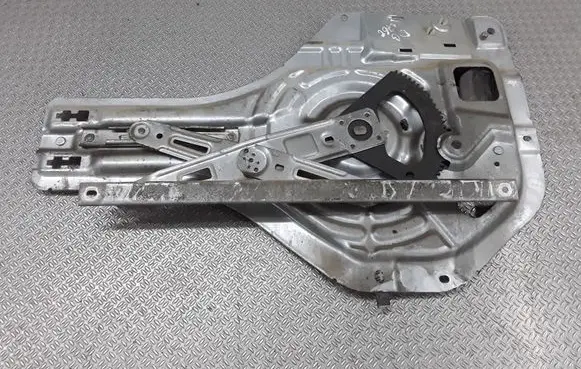 Hyundai Tucson JM Rear door window regulator with motor 834802E010