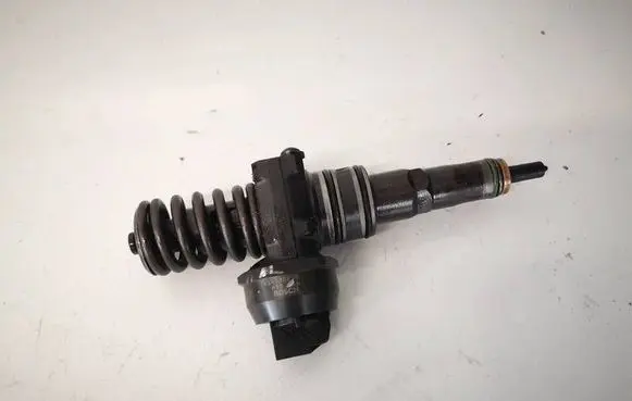 Seat Altea Fuel injector 038130073AG 22002DE