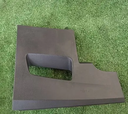 Dashboard lower bottom trim panel
