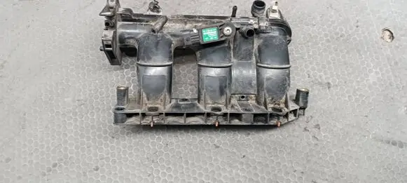 Dacia Sandero II Intake manifold 140030105R