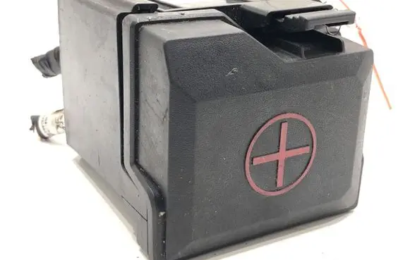 Positive cable (battery)