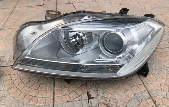 Mercedes-Benz ML W166 Headlight/headlamp A1668208361 082711