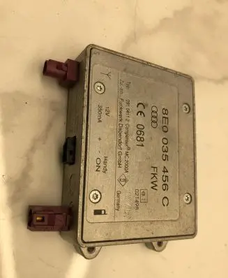 Audi A6 S6 C6 4F Antenna control unit 8E0035456C 09104112