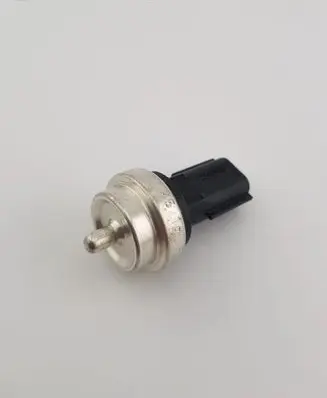 Renault Captur II Coolant temperature sensor 226301872R