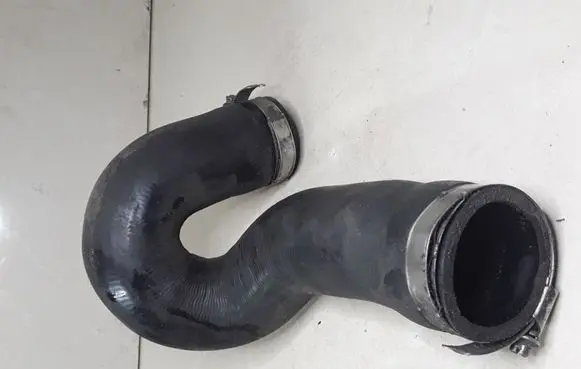 Audi A4 S4 B5 8D Intercooler hose/pipe 8D0145746