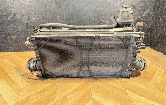 Opel Insignia A Radiator set 13223018 00369804 1125008