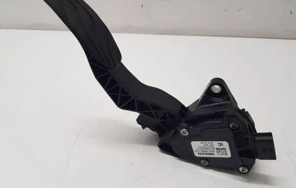 Nissan Qashqai Accelerator throttle pedal 180024BA0B