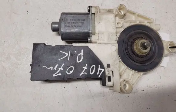 Peugeot 407 Front door window regulator motor 1137328401 9663036680