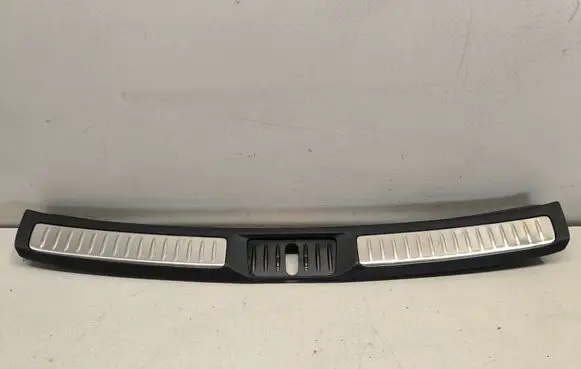 Toyota Avensis T270 Trunk/boot sill cover protection 5838705110