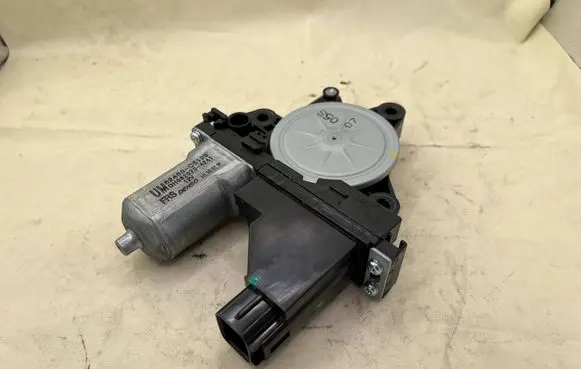 KIA Ceed Rear glass lock/latch C558 82460C5120