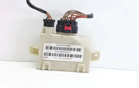 Chrysler Grand Voyager IV Door control unit/module P04686686AM TRG33353227A