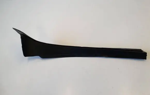 Fender end trim