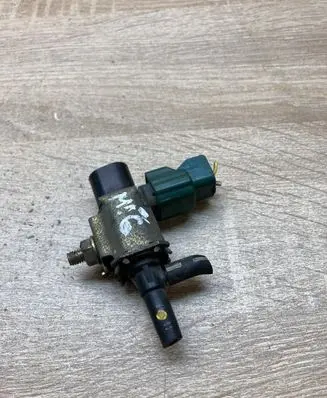 Mazda 6 Vacuum valve K5T46593
