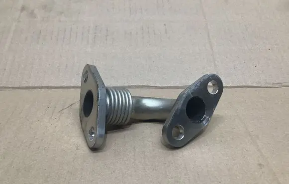 Mitsubishi Outlander EGR valve line/pipe/hose
