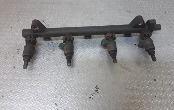 KIA Rio Fuel injectors set 0k30c13250