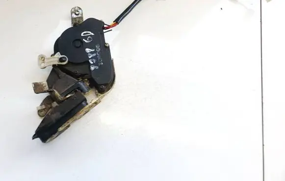 Mazda 626 Rear door lock 980801 980729