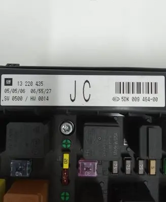 Opel Zafira B Fuse module 015349211