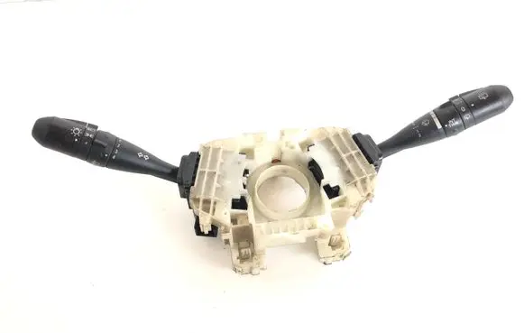 Mitsubishi Colt Wiper turn signal indicator stalk/switch MR986420