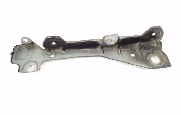 Mercedes-Benz ML W164 Fender mounting bracket A1648800014