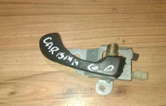 Mitsubishi Carisma Rear door interior handle