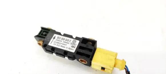Audi A4 S4 B6 8E 8H Airbag deployment crash/impact sensor 8E0959643e