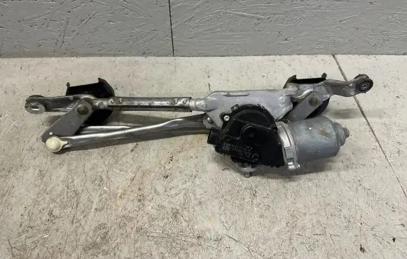 Subaru XV Front wiper linkage and motor 86511FJ010 1593003242