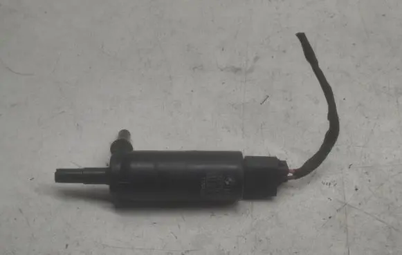 BMW 5 F10 F11 Headlight washer pump 7217792 6712721779202 3323525