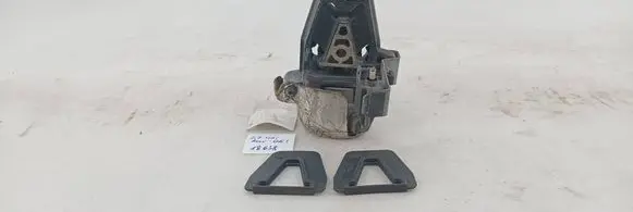 Citroen C5 Engine mount bracket 326C65 326C64 180676