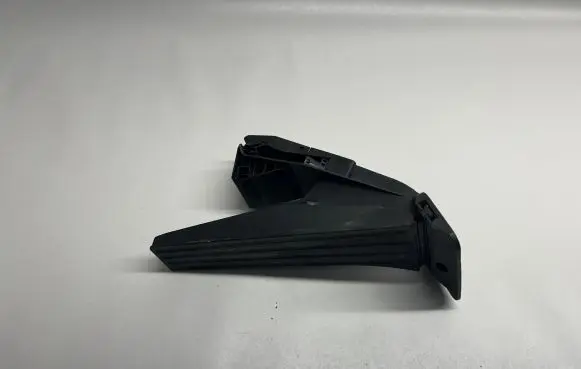 BMW 7 F01 F02 F03 F04 Accelerator throttle pedal 6860784 686078401