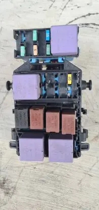 Renault Espace IV Fuse module 8200003634