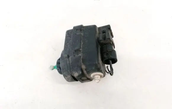 Headlight level adjustment motor