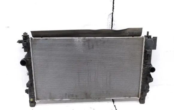 Opel Zafira C Coolant radiator 13312812