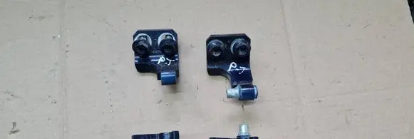 Maserati Quattroporte Rear door hinge set 