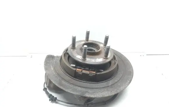 Jeep Grand Cherokee Rear wheel hub spindle/knuckle 04877113AC