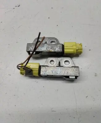 Nissan X-Trail T30 Airbag deployment crash/impact sensor FA8H3031220396 FA8H3031230338