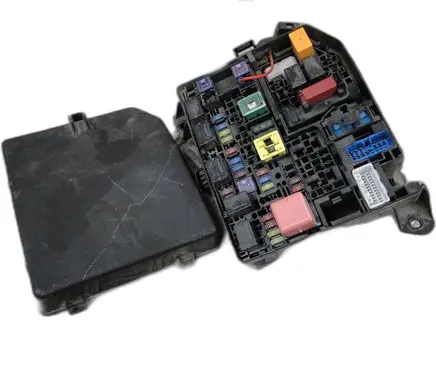Mitsubishi Outlander Fuse box set