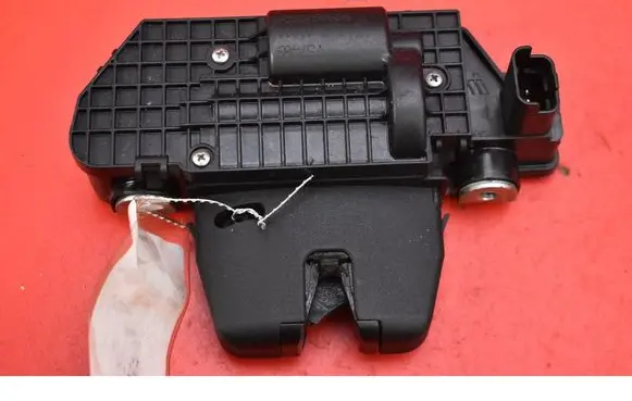 Peugeot 3008 I Tailgate/trunk/boot lock/catch/latch 9684648680